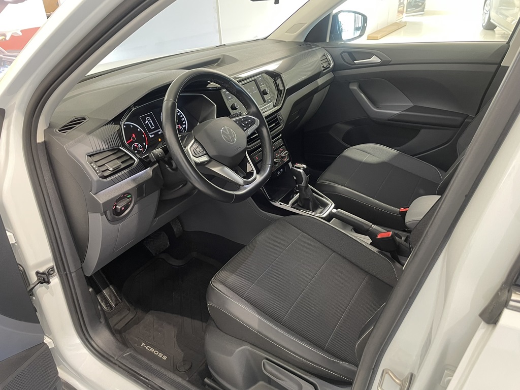 Volkswagen T-Cross MHL02U
