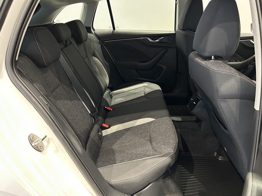 Skoda Scala MHL21L