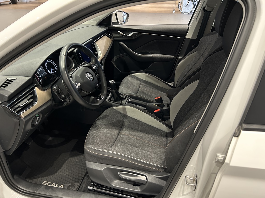 Skoda Scala MHL21L