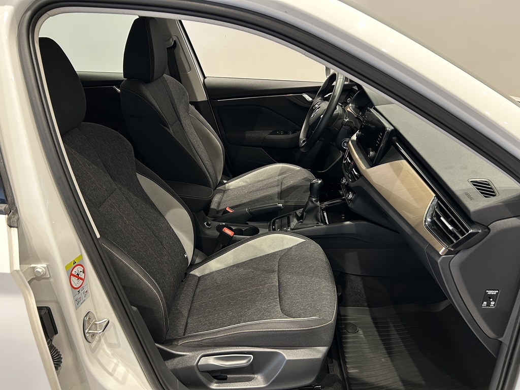 Skoda Scala MHL21L
