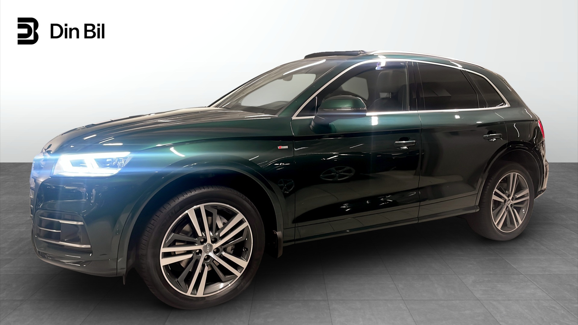 Audi Q5 MHY02A