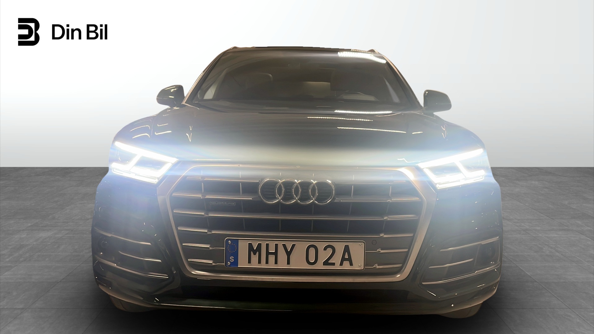 Audi Q5 MHY02A