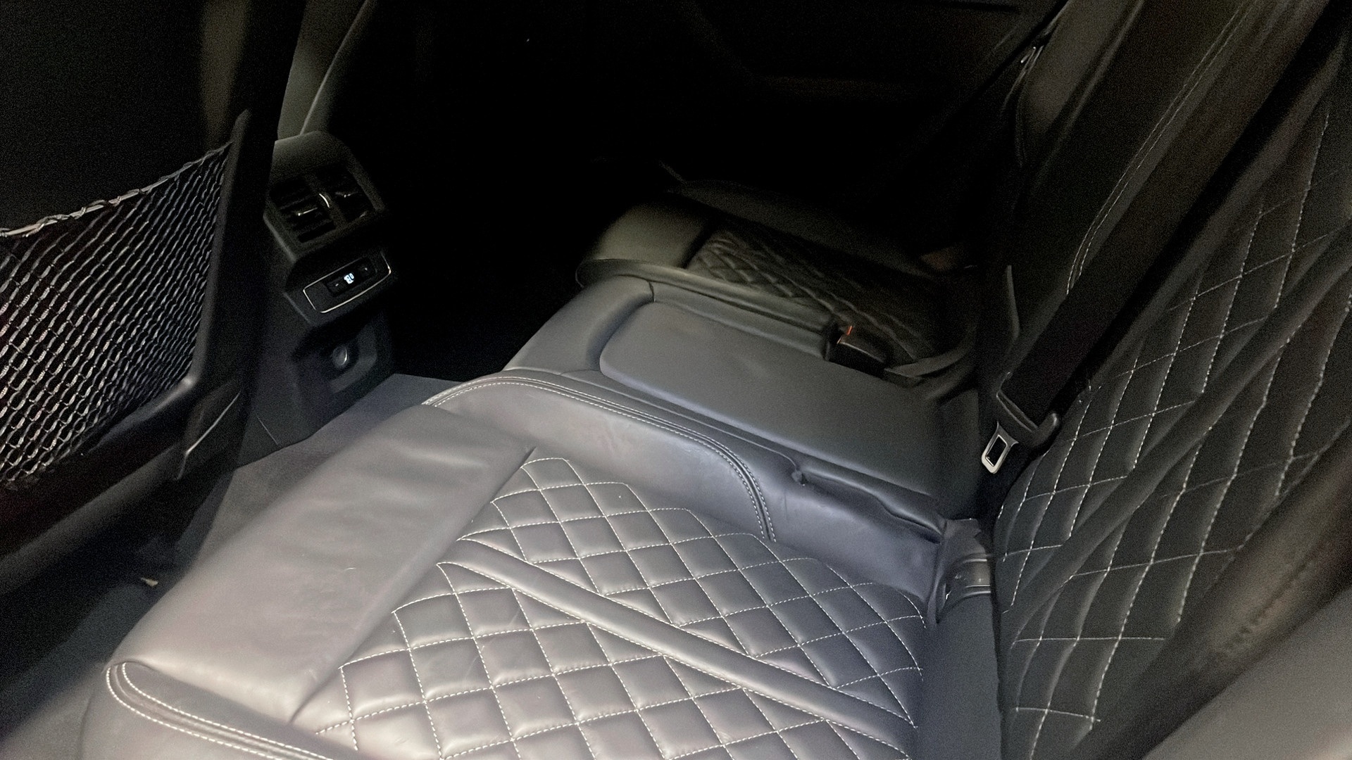 Audi Q5 MHY02A