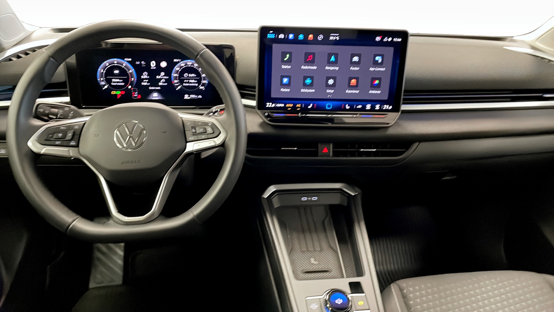 Volkswagen T-Roc MJB26T