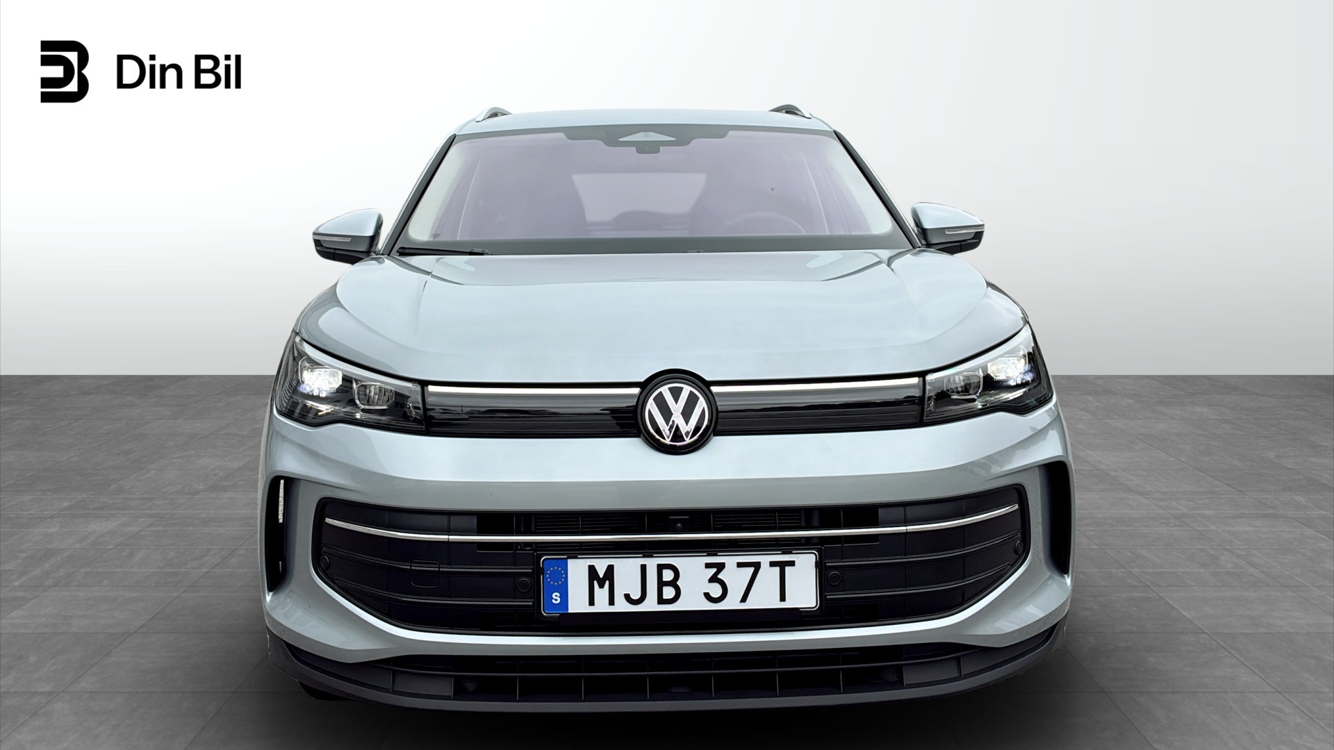 Volkswagen Tiguan MJB37T
