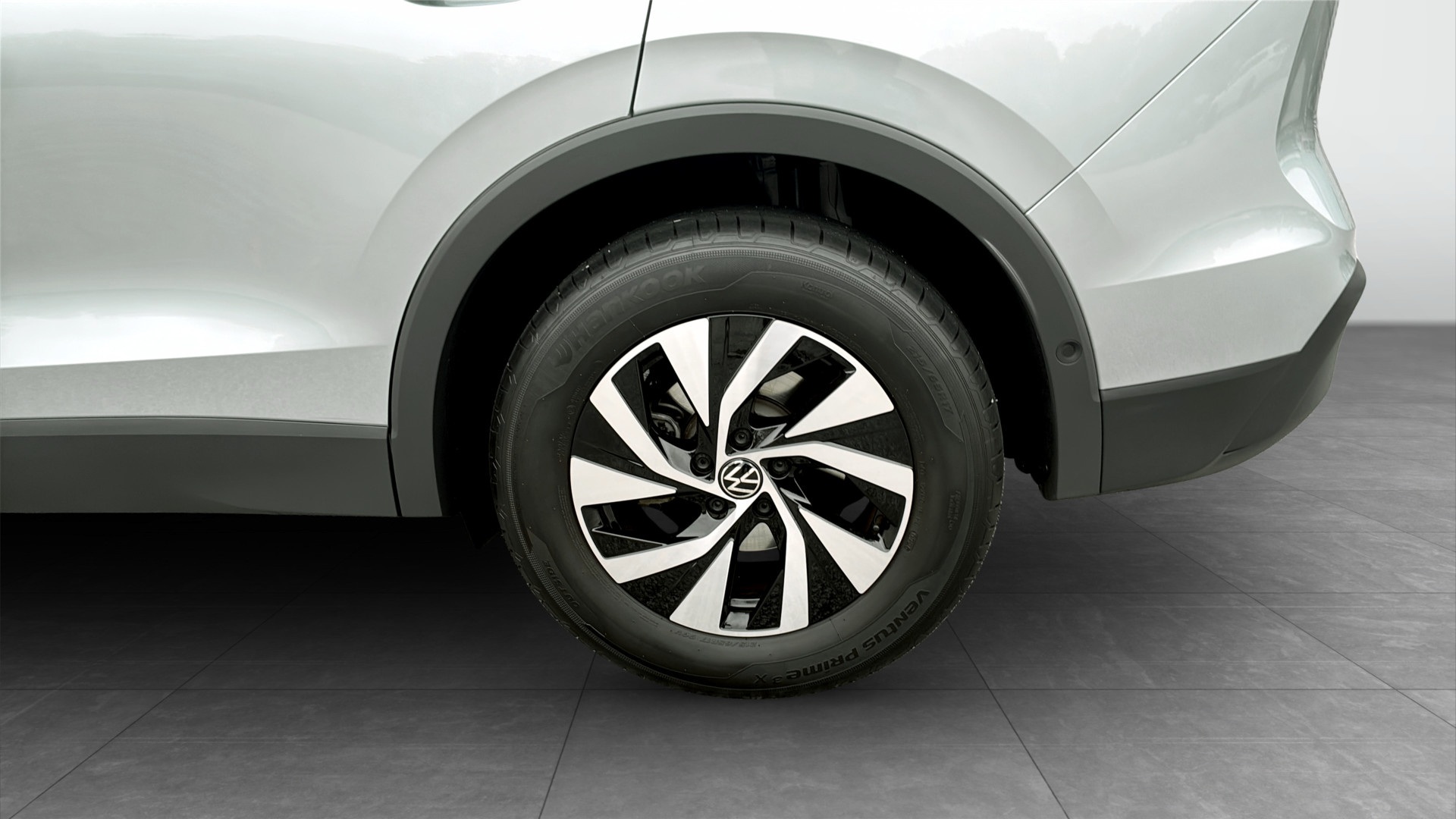 Volkswagen Tiguan MJB37T