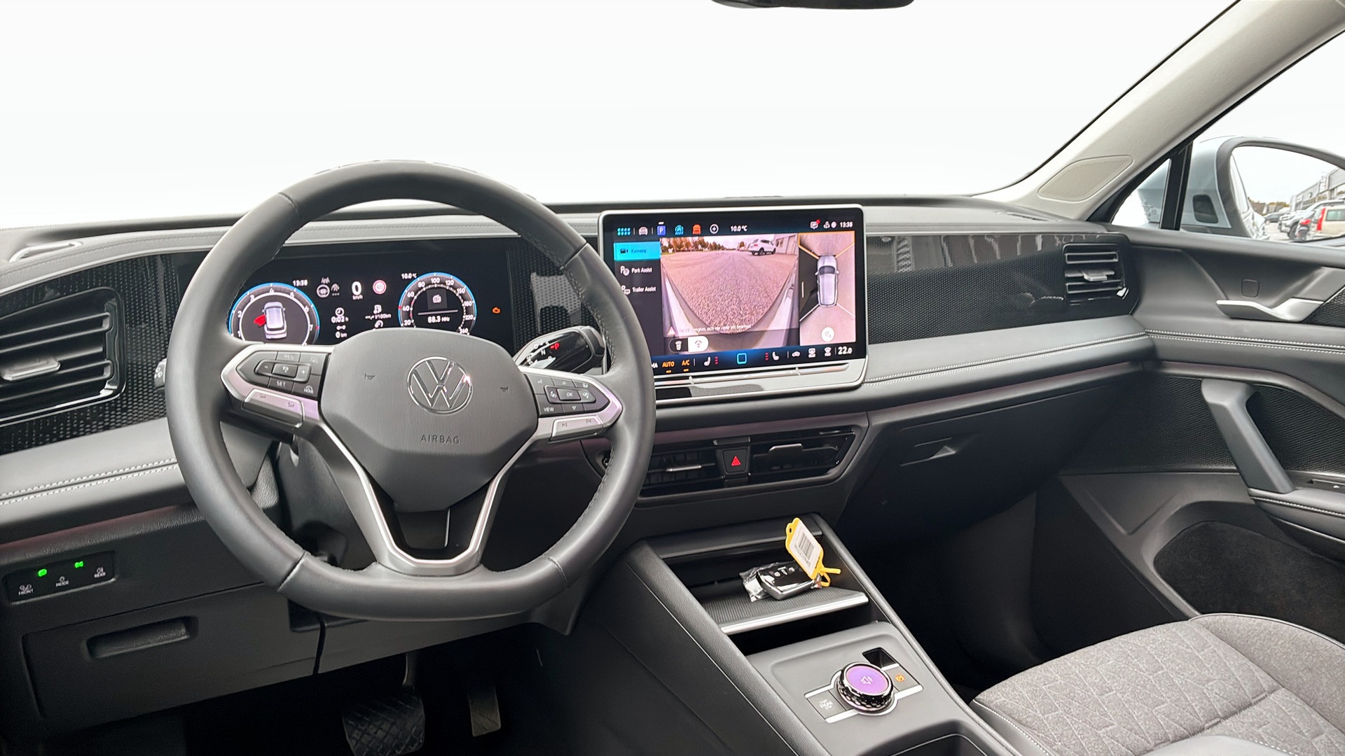 Volkswagen Tiguan MJB37T