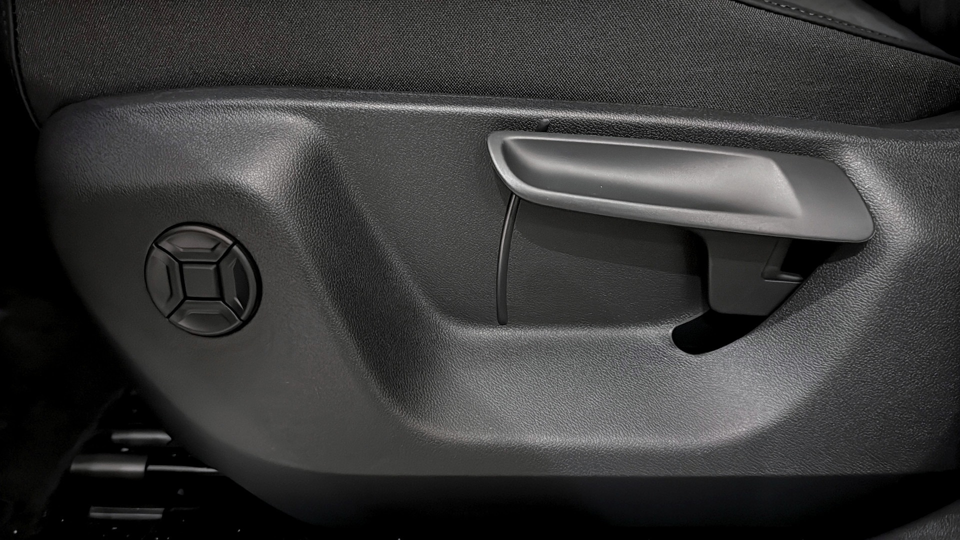 Volkswagen Tiguan MJH23R