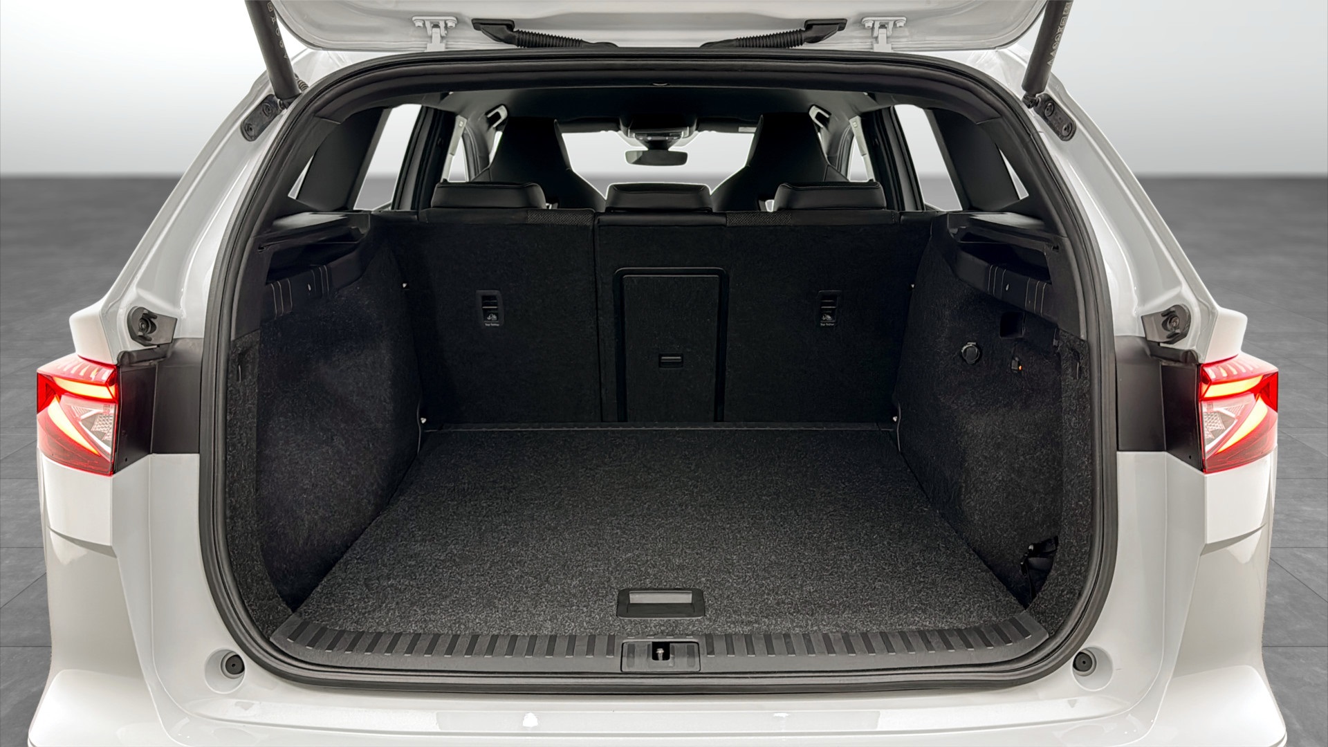 Skoda Enyaq MJK49B
