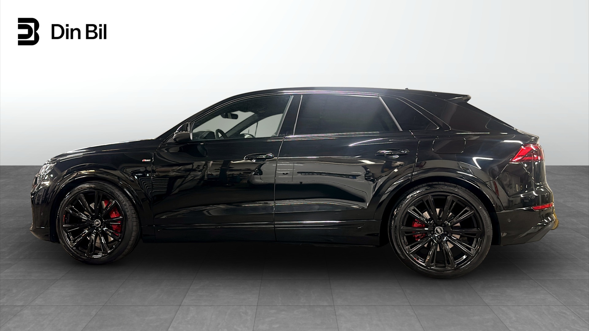 Audi Q8 MJR85M