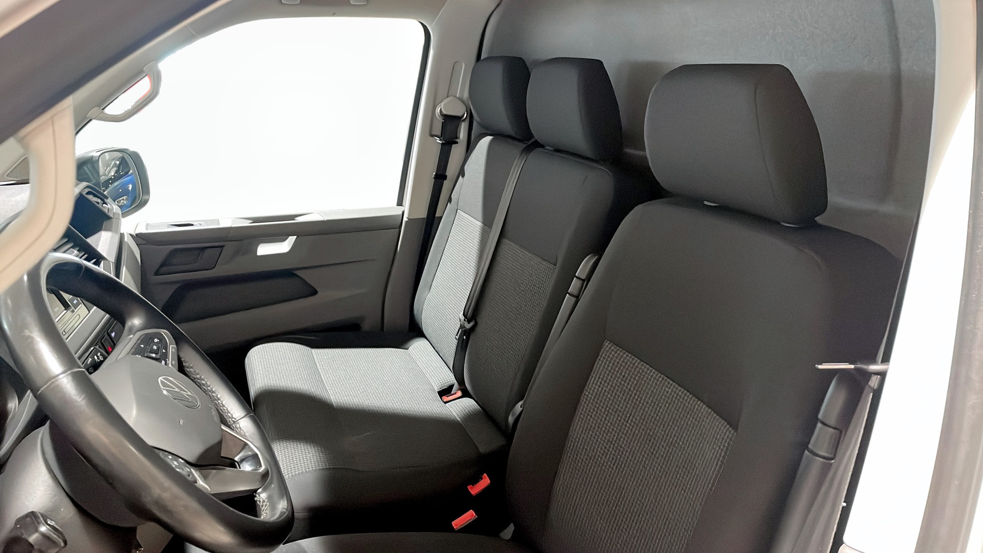 Volkswagen T6 Transporter lång hjulbas MJZ21S