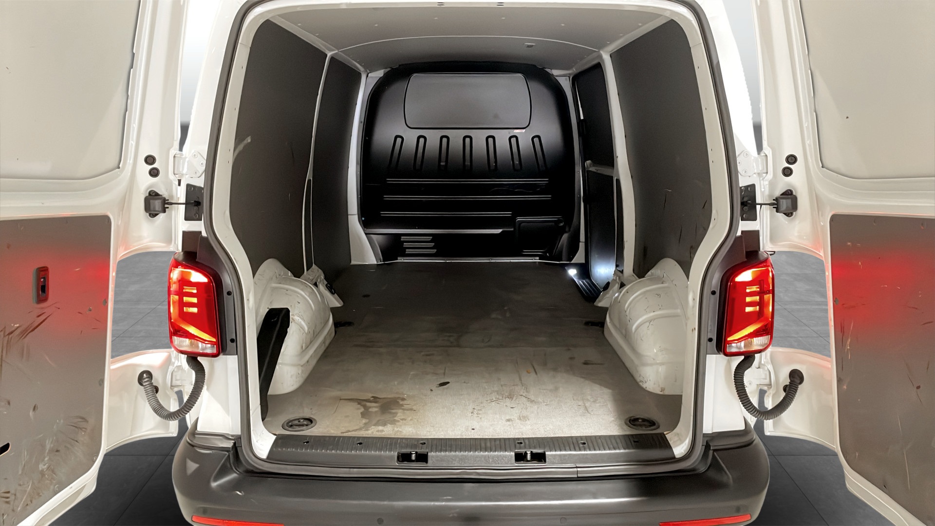 Volkswagen T6 Transporter lång hjulbas MJZ21S