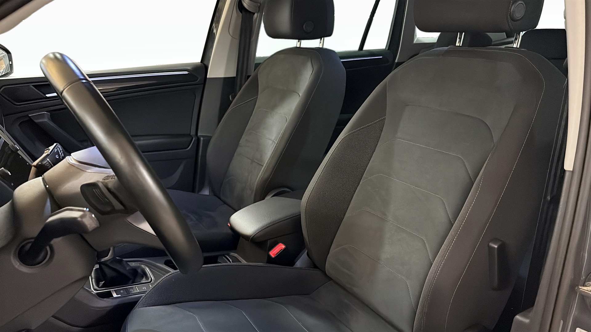 Volkswagen Tiguan MKC94M