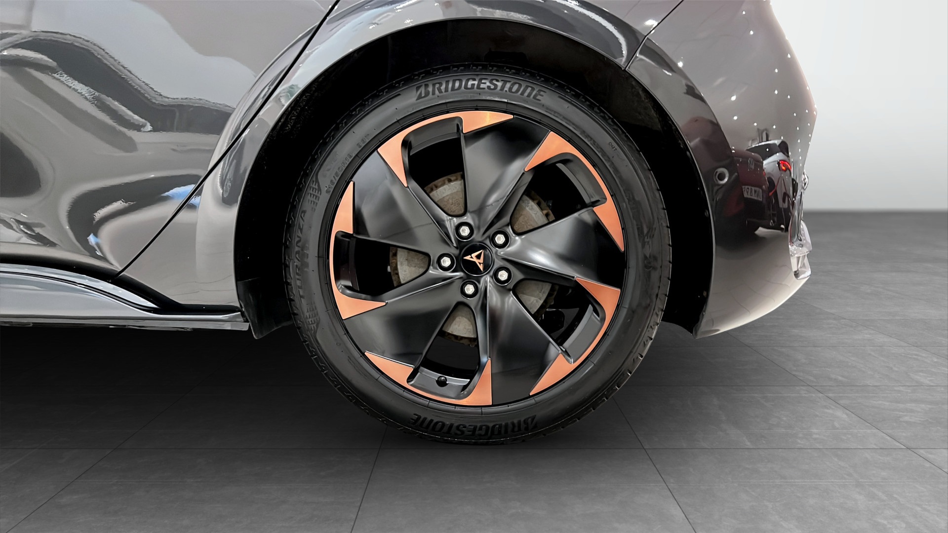 CUPRA Born MKK48S