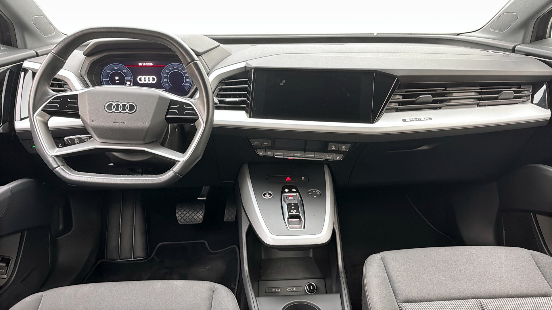 Audi Q4 e-tron MKM85K