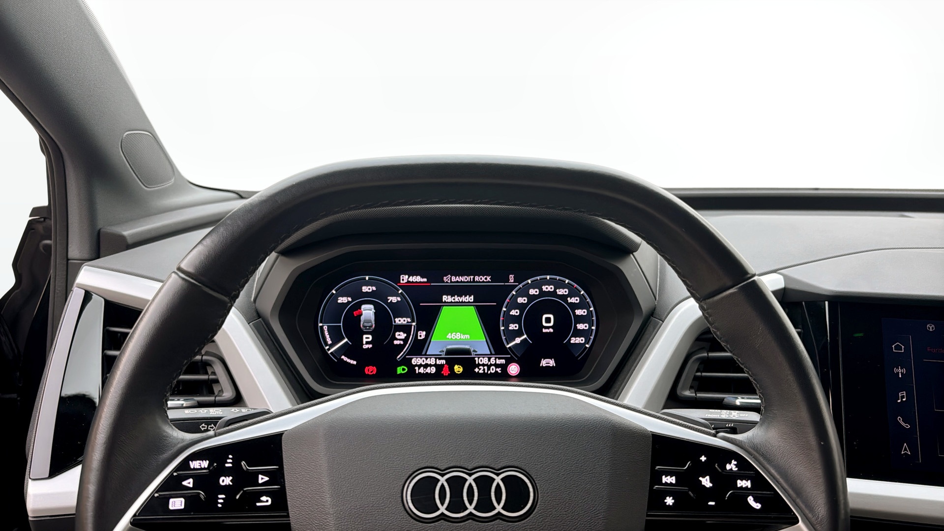 Audi Q4 e-tron MKM85K