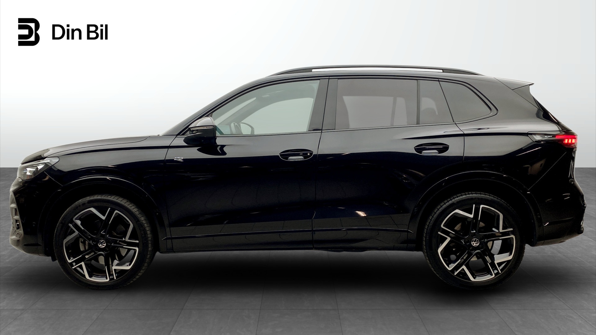 Volkswagen Tiguan MLH85U