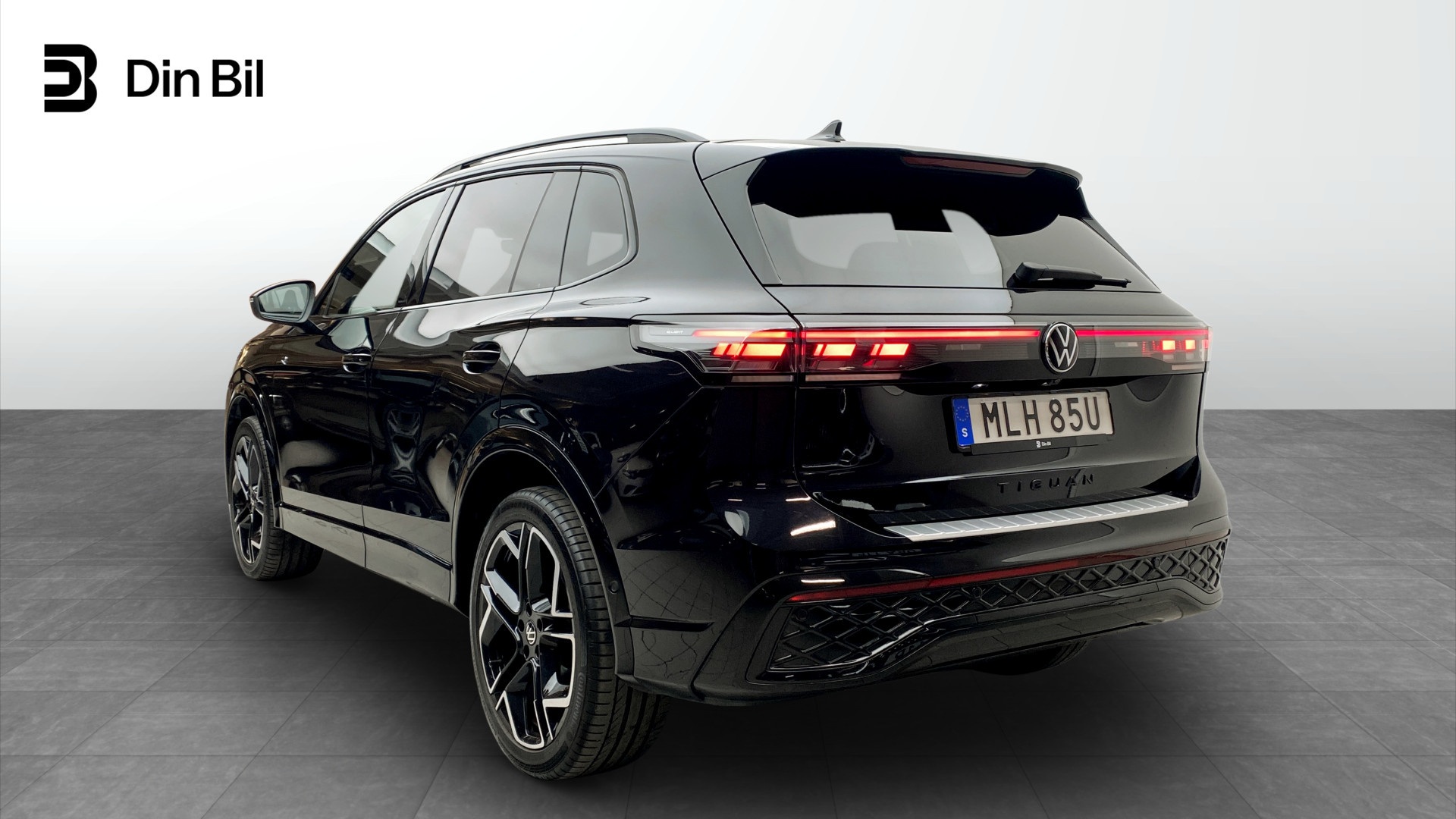 Volkswagen Tiguan MLH85U