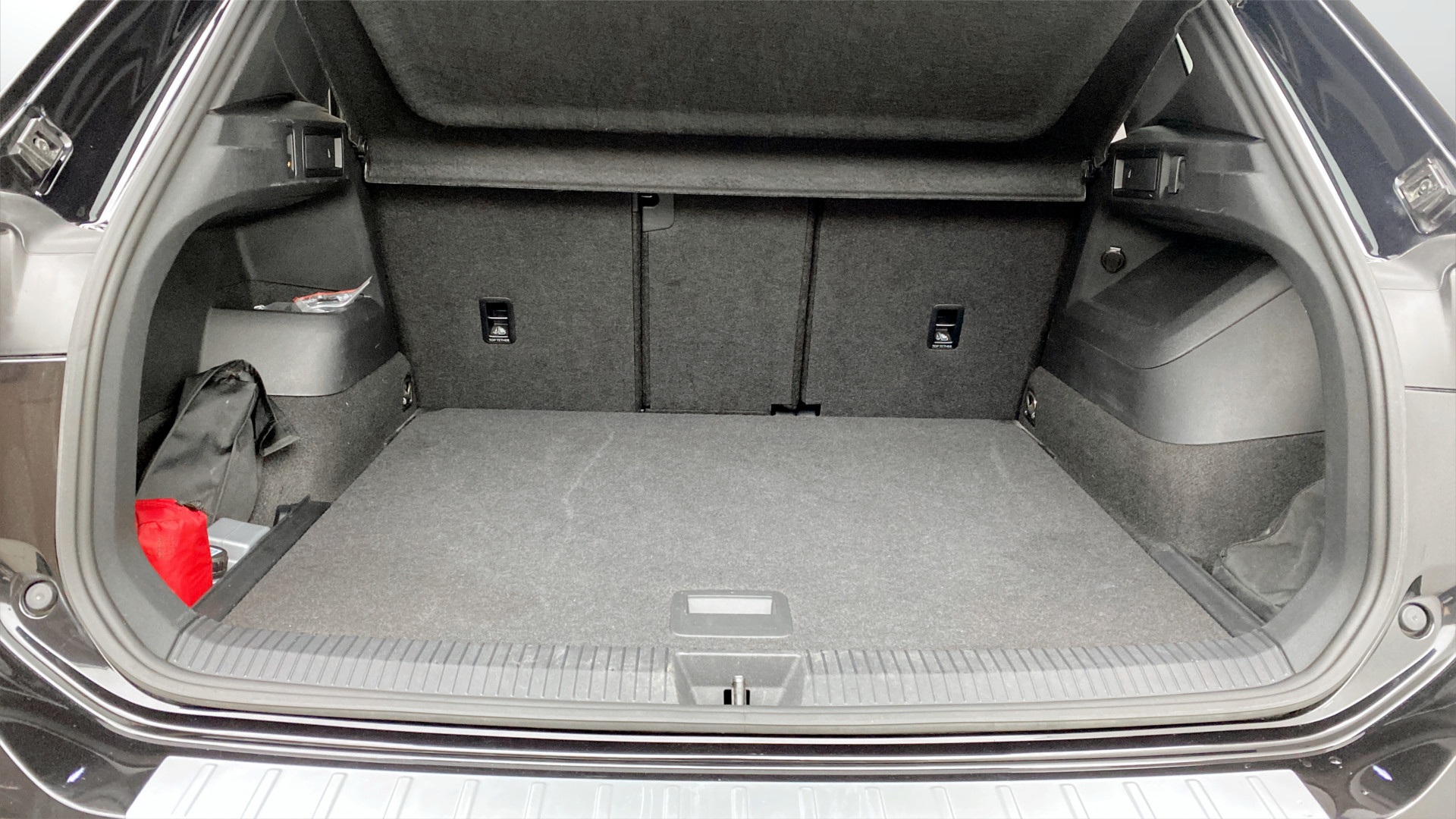 Volkswagen Tiguan MLH85U
