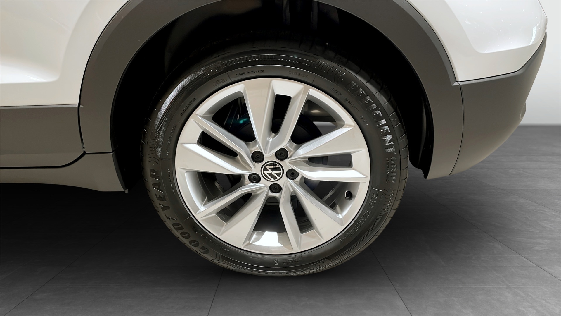 Volkswagen T-Cross MLJ22Z