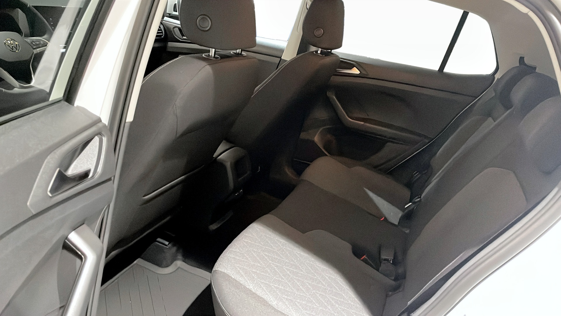 Volkswagen T-Cross MLJ22Z