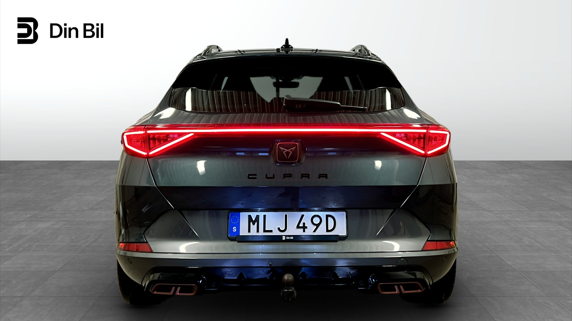 SEAT Cupra MLJ49D