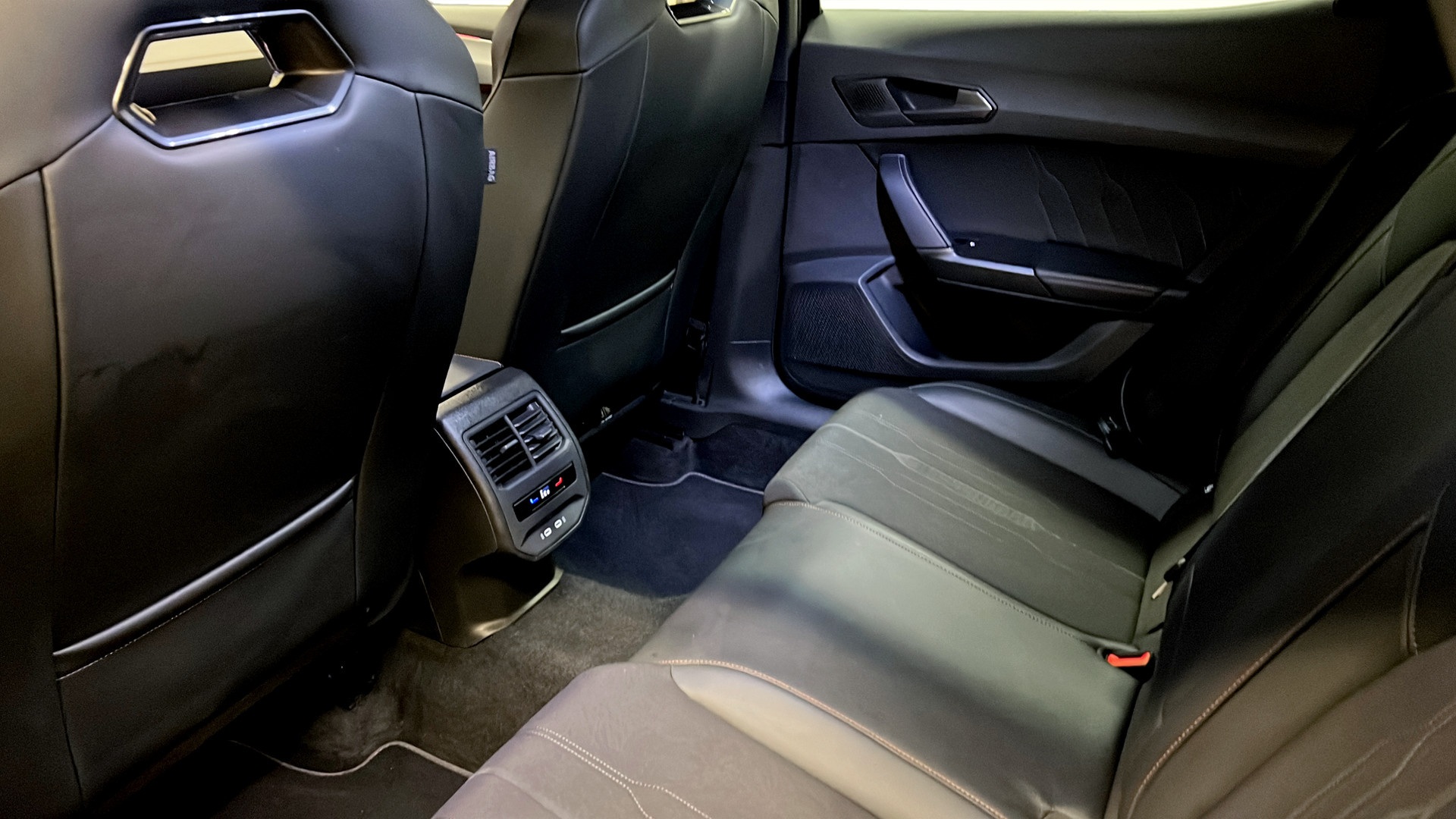 SEAT Cupra MLJ49D