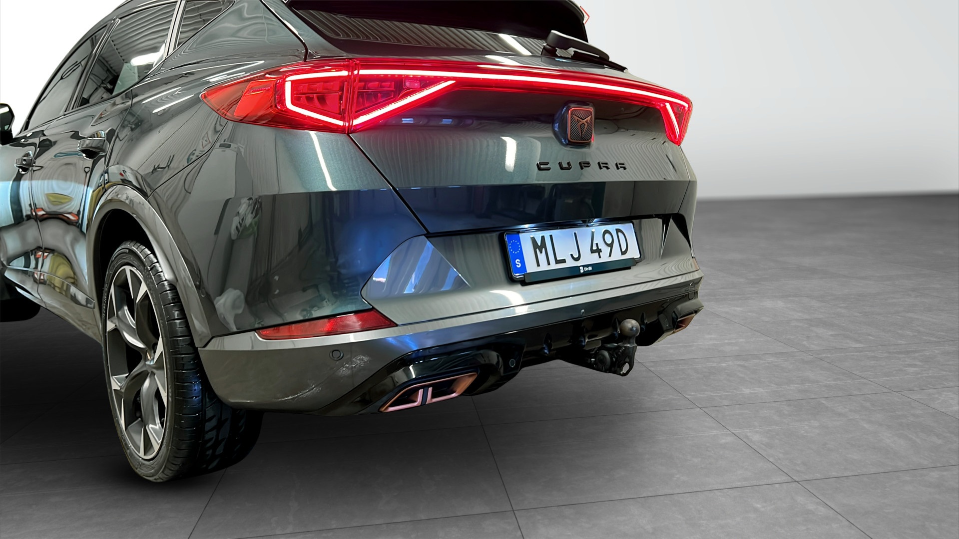 SEAT Cupra MLJ49D