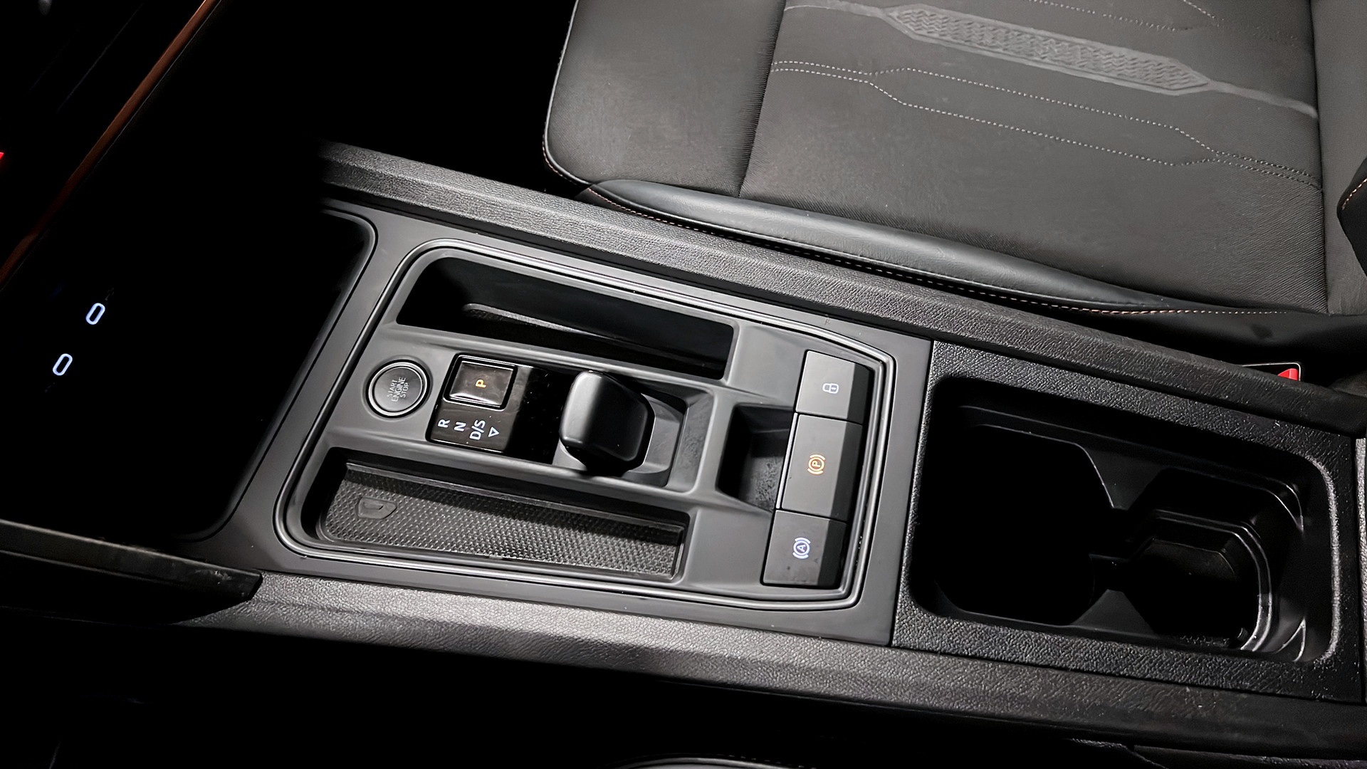 SEAT Cupra MLJ49D