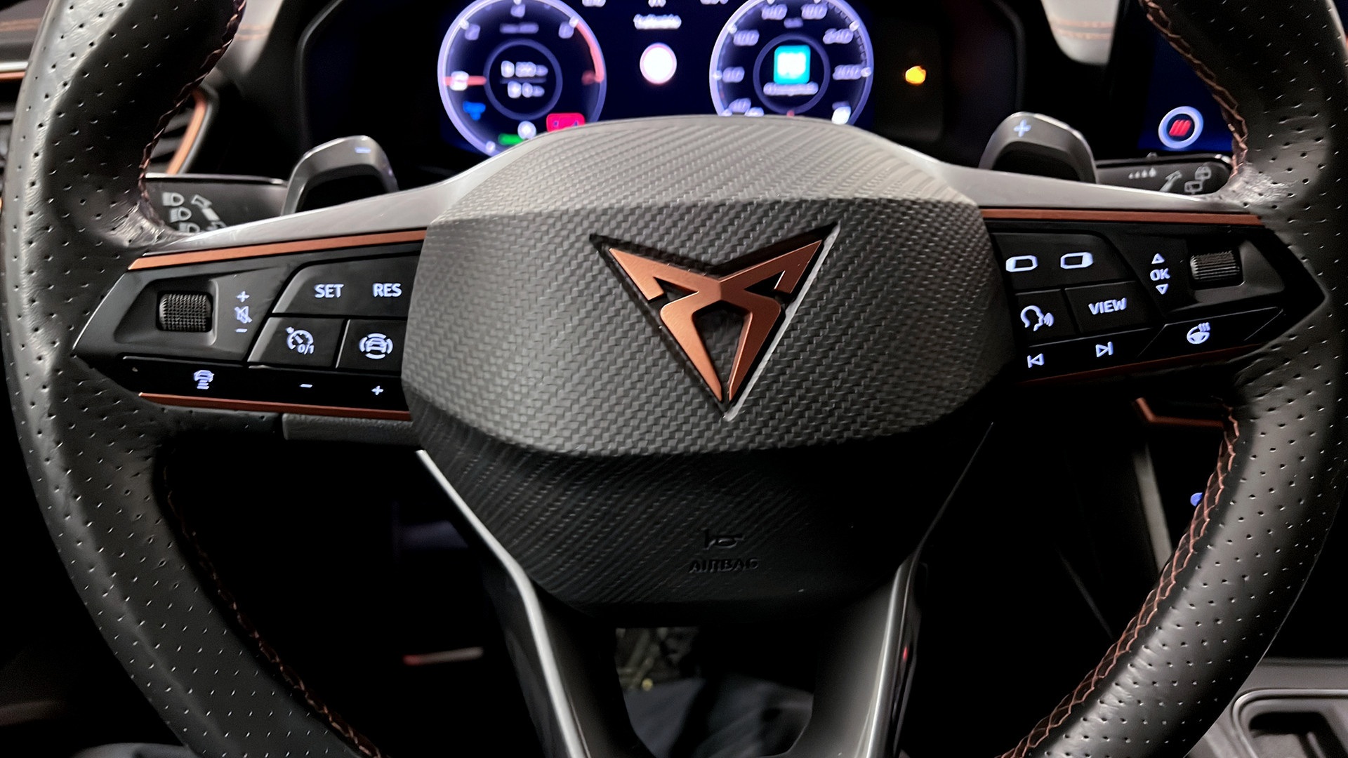 SEAT Cupra MLJ49D