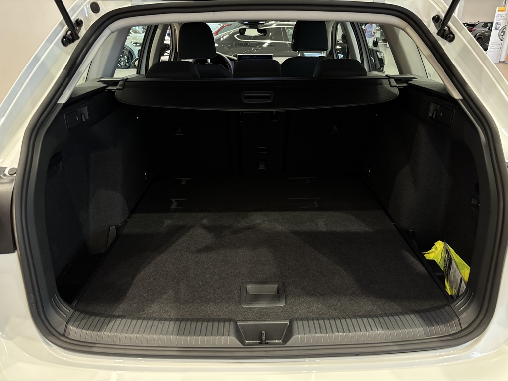 Volkswagen Golf Sportscombi MNJ49K