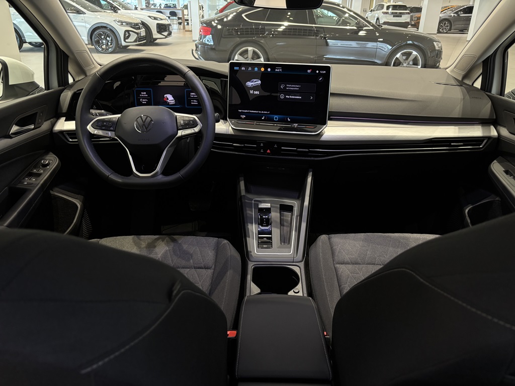 Volkswagen Golf Sportscombi MNJ49K