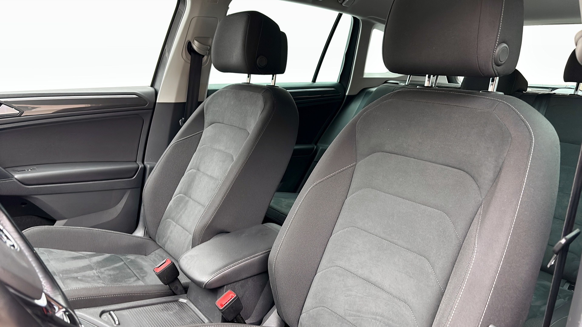 Volkswagen Tiguan MNL627