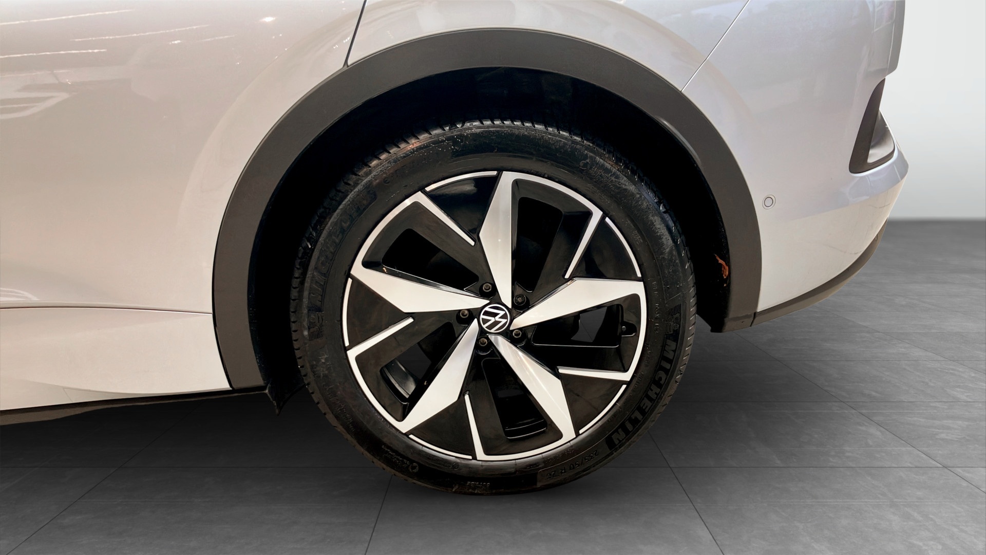 Volkswagen ID.4 MNM48S