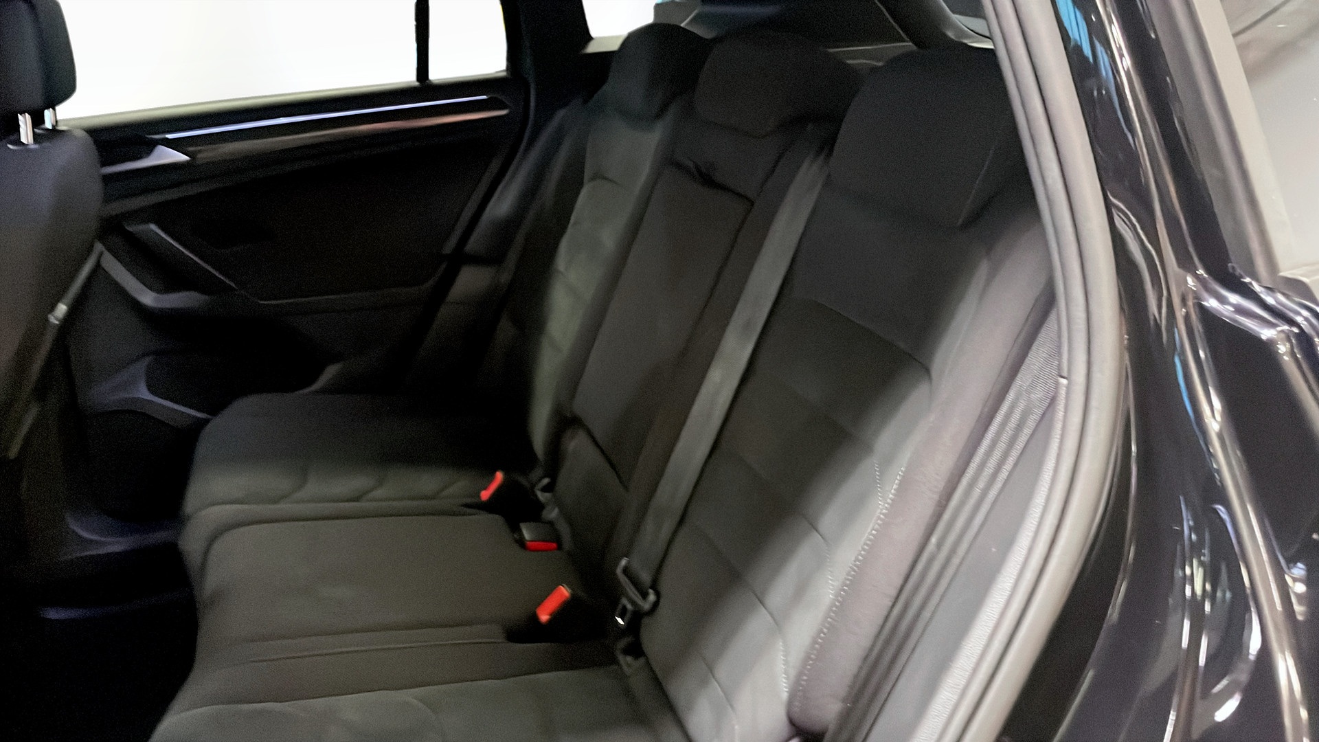 Volkswagen Tiguan MOX93B
