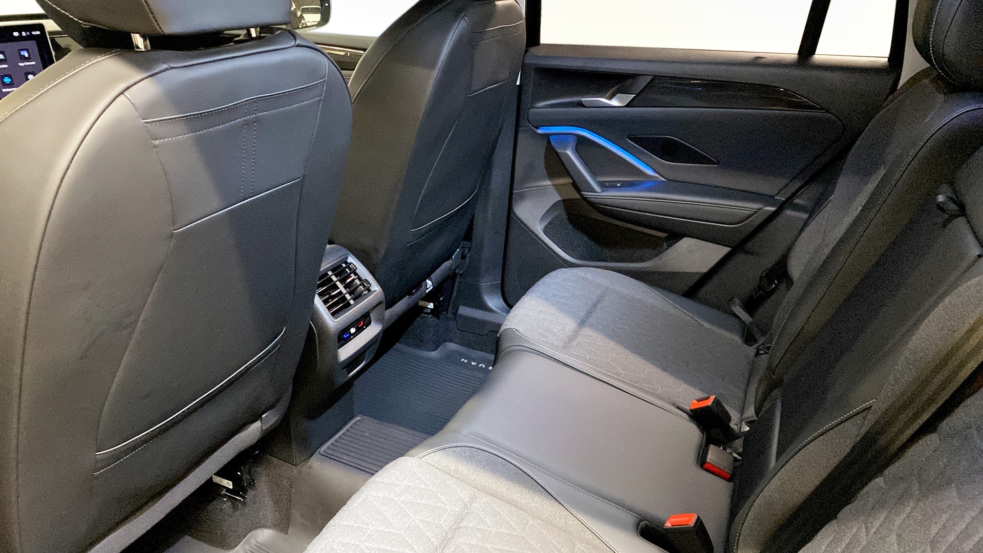 Volkswagen Tiguan MPG49H