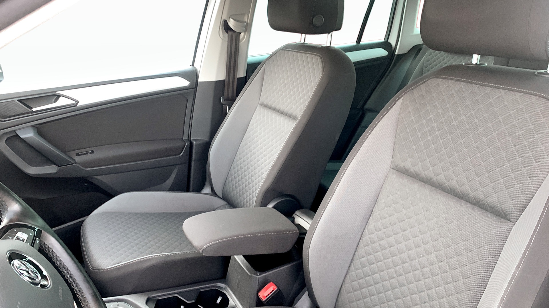 Volkswagen Tiguan MPK41G