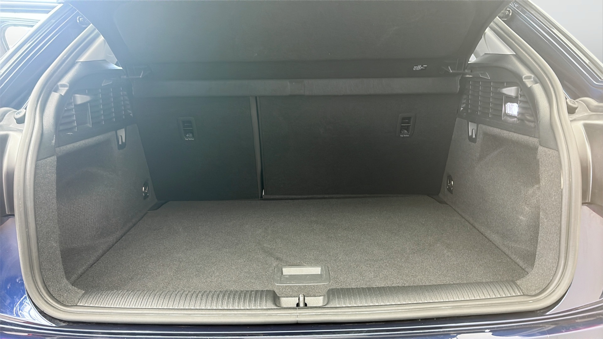 Audi Q2 MRA90Y