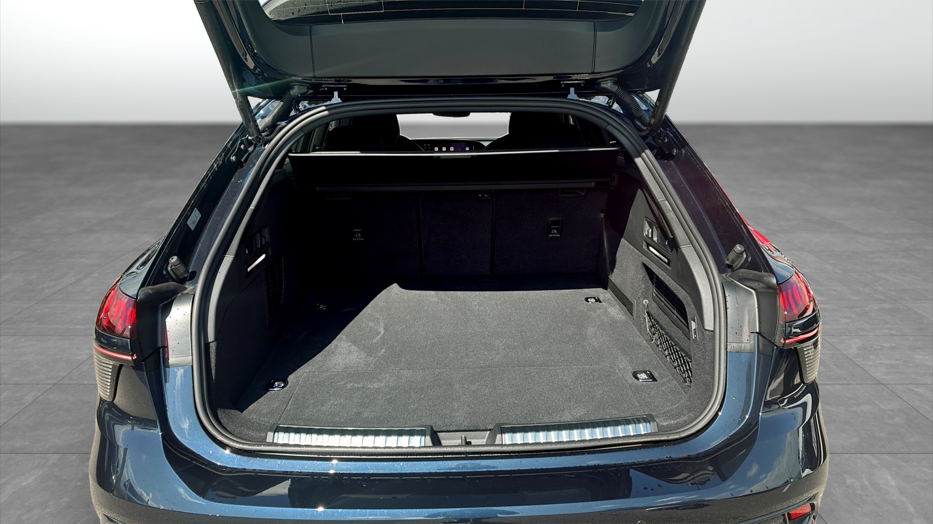 Audi A6 Avant MRM03E