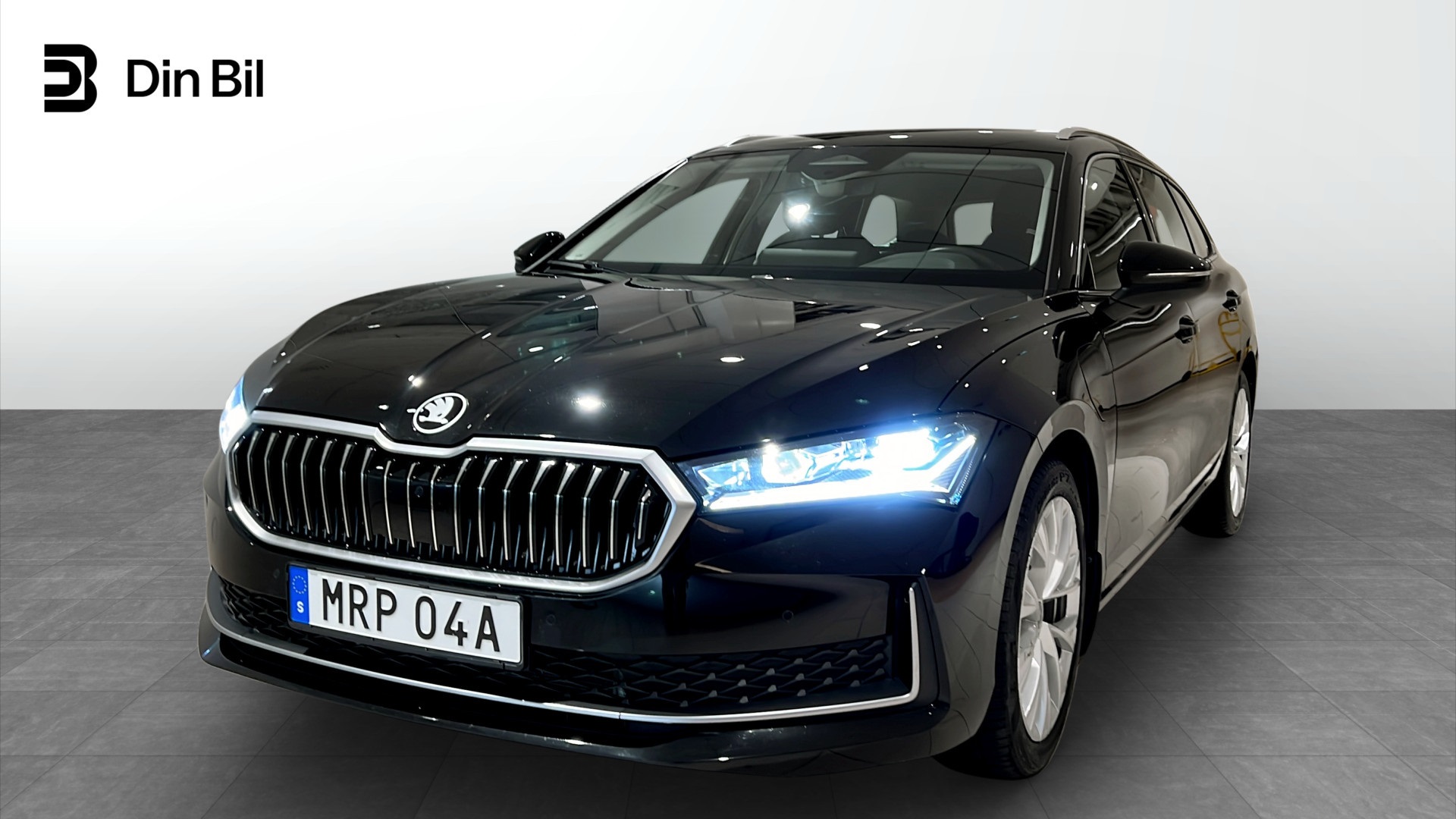 Skoda Superb Combi MRP04A