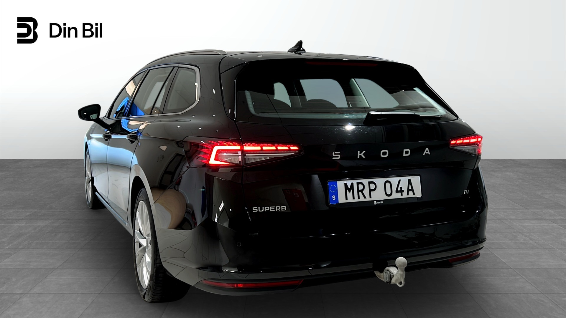 Skoda Superb Combi MRP04A