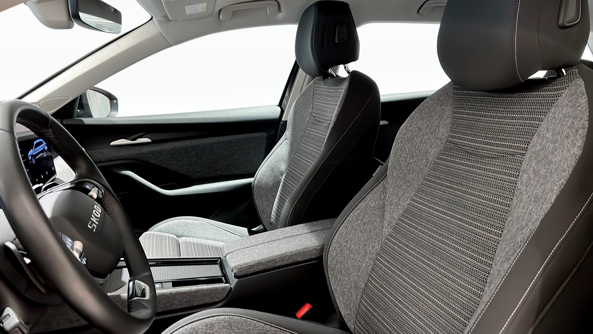 Skoda Superb Combi MRP04A