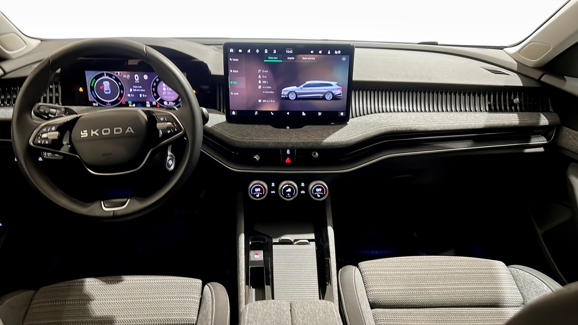 Skoda Superb Combi MRP04A