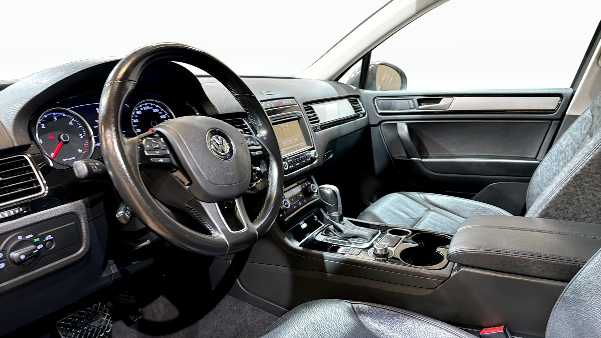 Volkswagen Touareg MRW748
