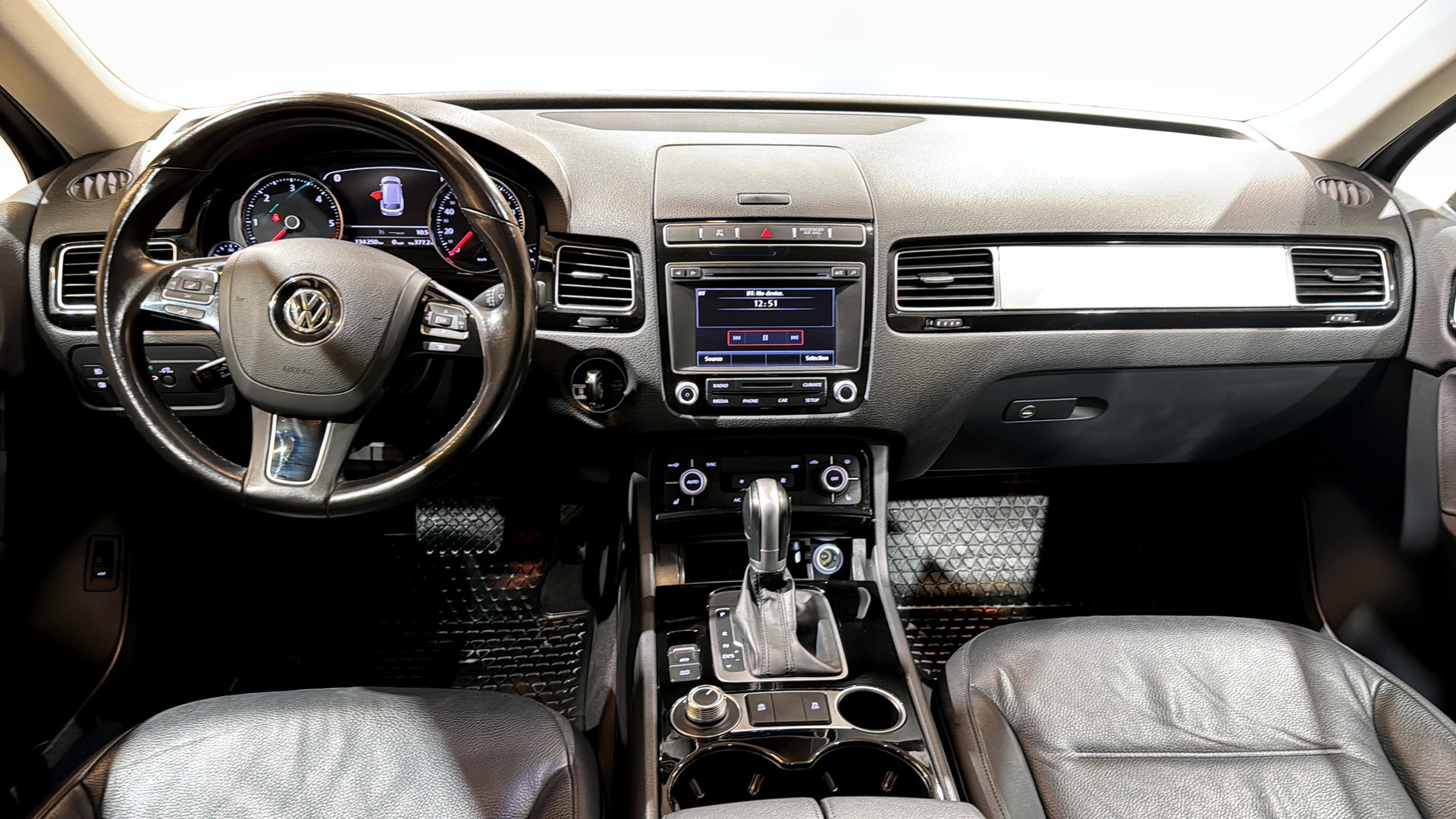 Volkswagen Touareg MRW748