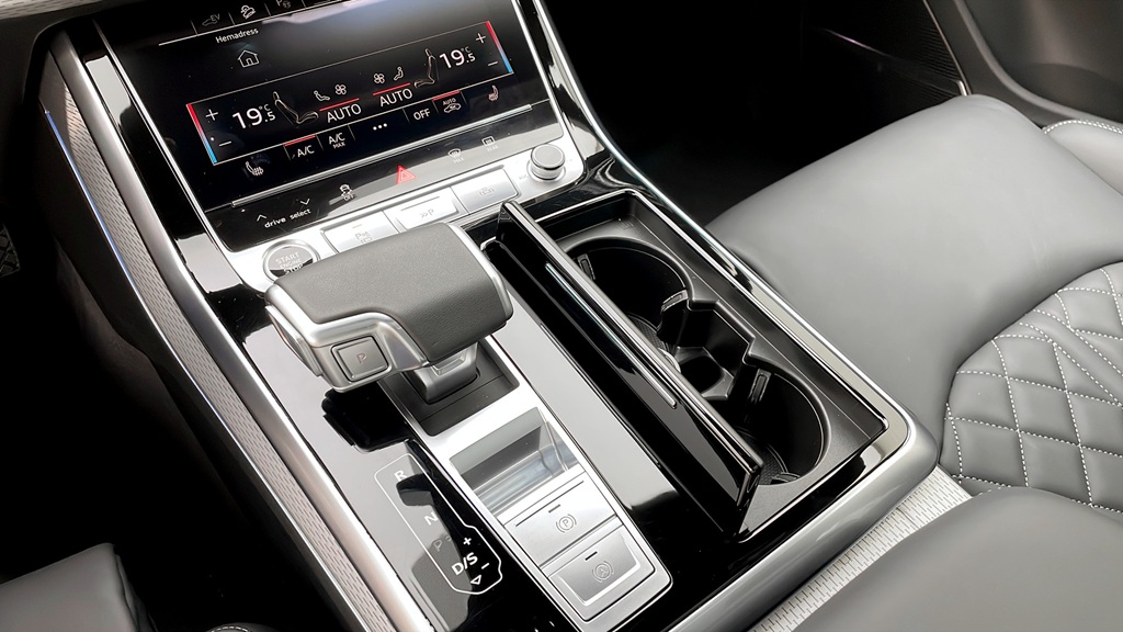 Audi Q7 TFSI e MSR06E