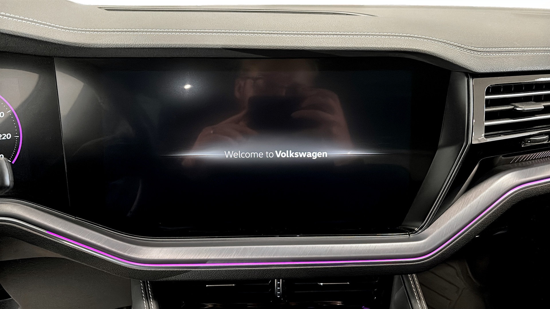 Volkswagen Touareg MTC22L