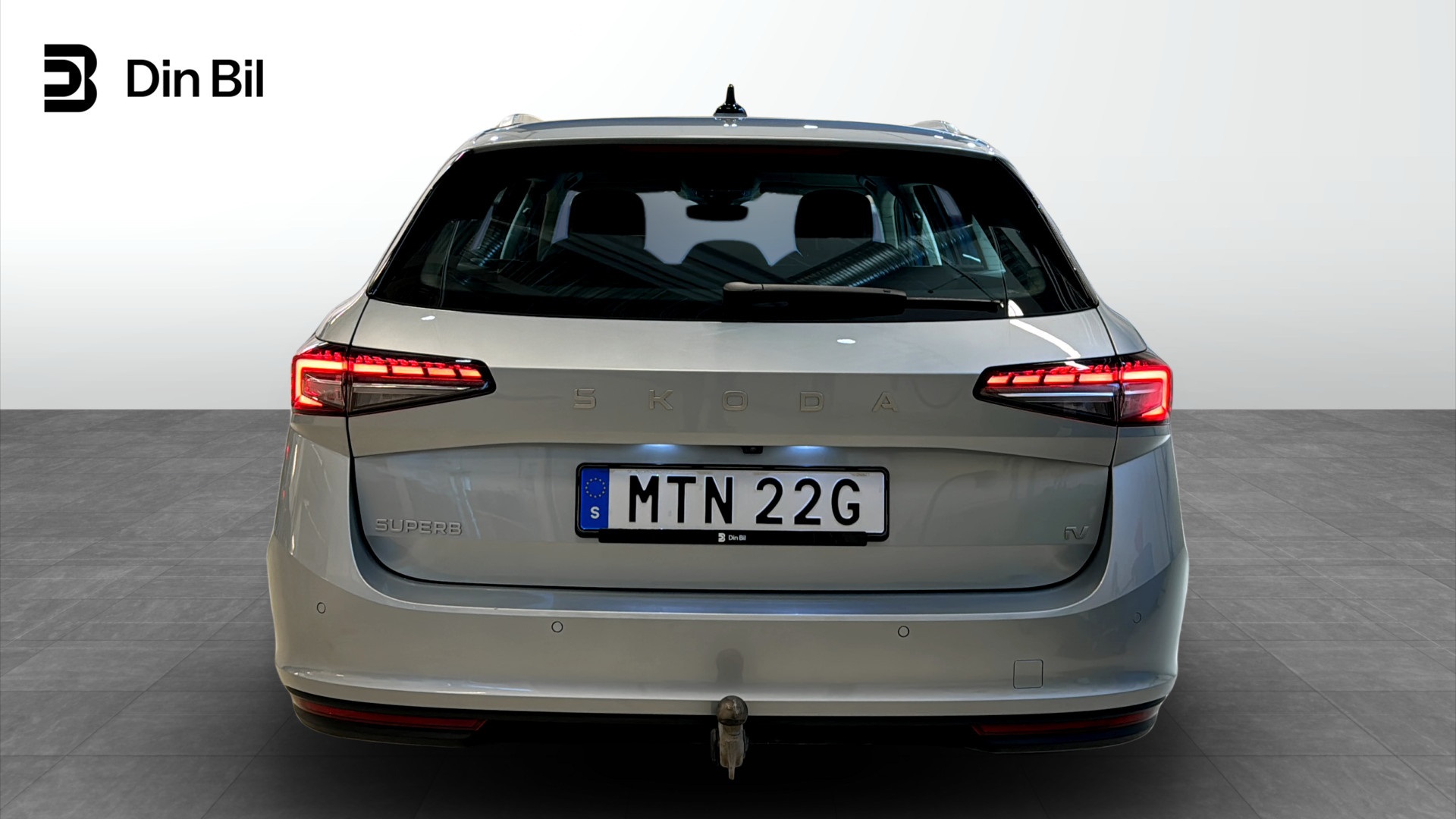 Skoda Superb Combi MTN22G