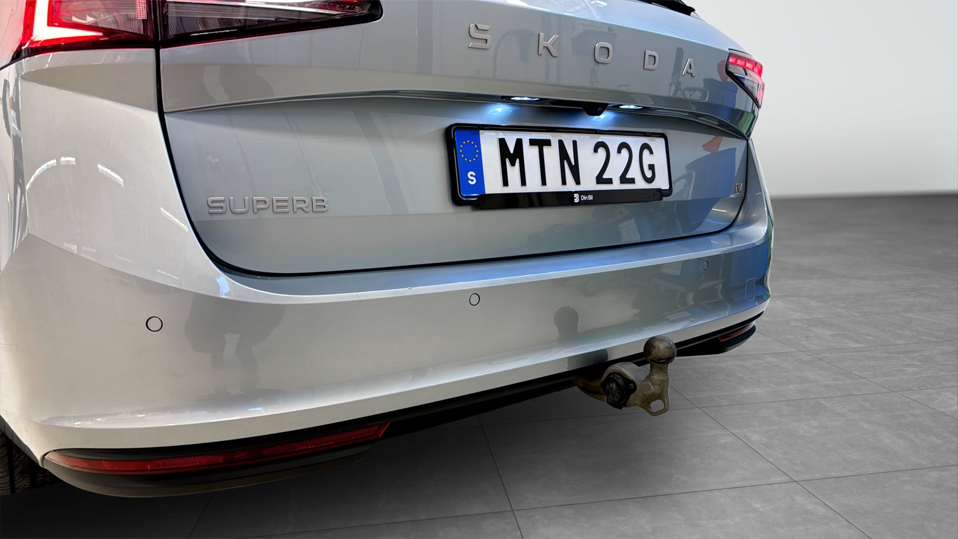 Skoda Superb Combi MTN22G