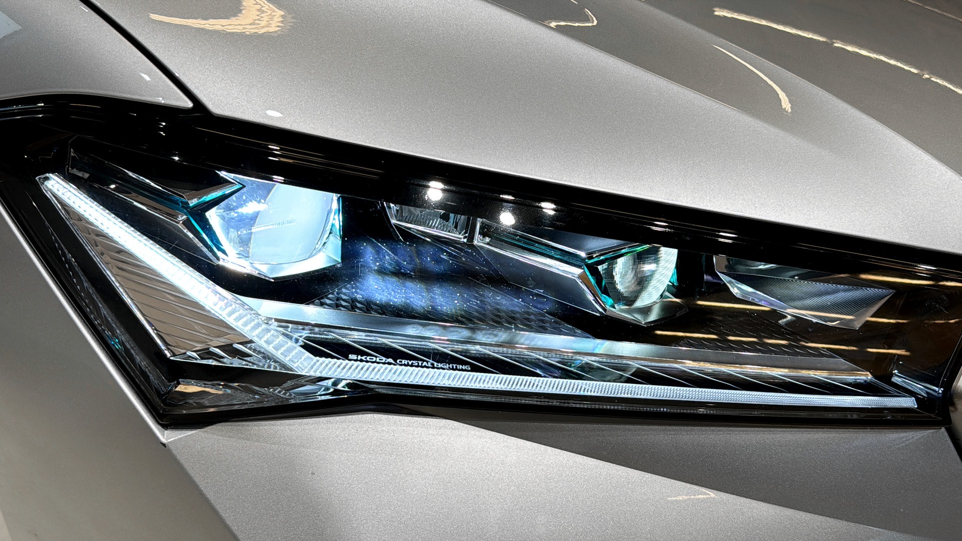 Skoda Superb Combi MTN22G